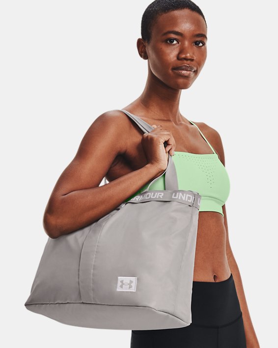 กระเป๋าสะพาย UA Essentials สำหรับผู้หญิง in Gray image number 4